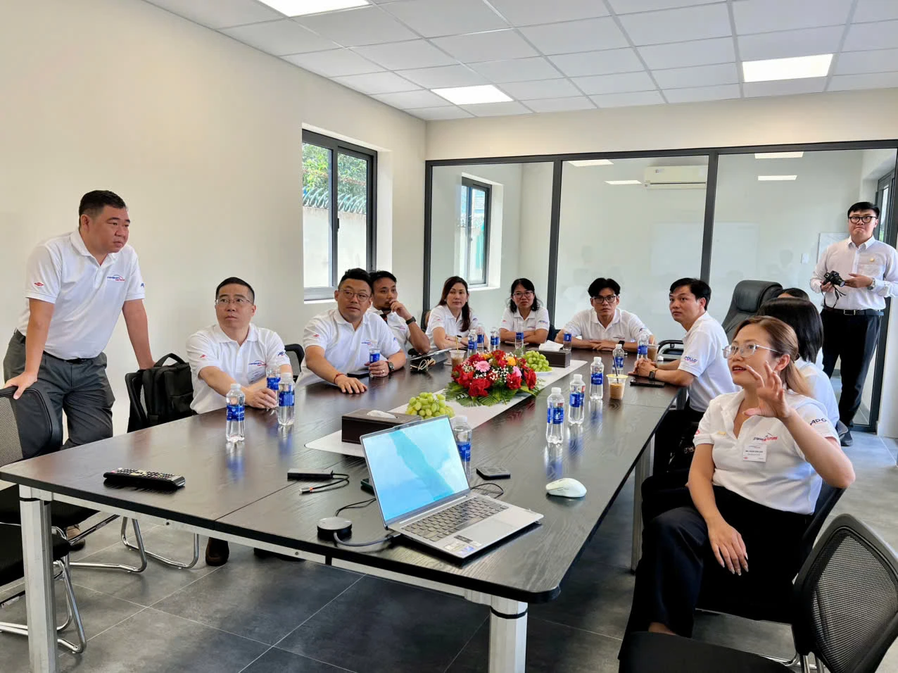 https://static.quochuyanhcorp.vn/22172/2025/Stepping into the future/z6833807870531_ec9f9f1e5ba654a04945081faaf18783.jpg
